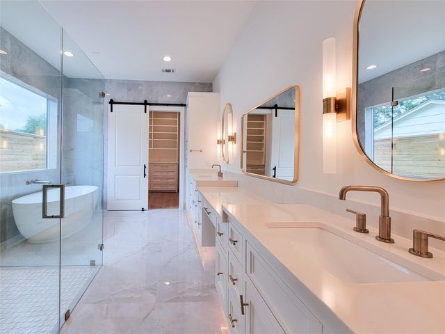 1922 Norcrest Dr Drive, Houston, TX 77055