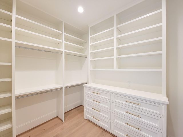 1922 Norcrest Dr Drive, Houston, TX 77055