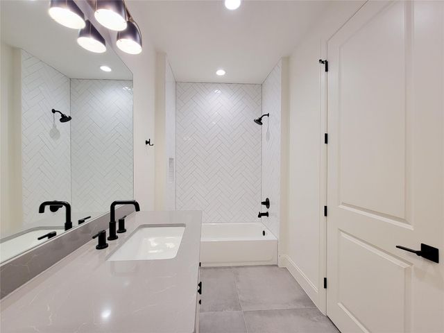 1922 Norcrest Dr Drive, Houston, TX 77055