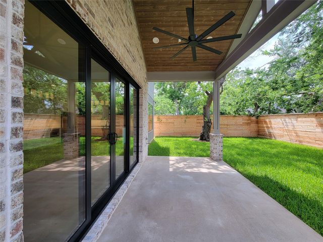 1922 Norcrest Dr Drive, Houston, TX 77055