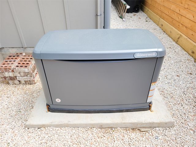 1922 Norcrest Dr Drive, Houston, TX 77055