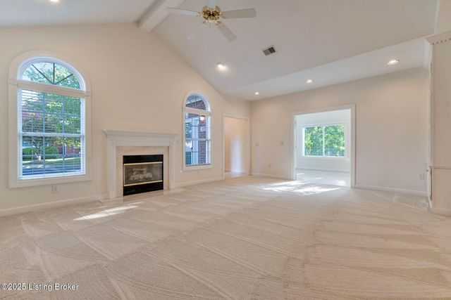 404 McKirkland Pl, Louisville, KY 40245