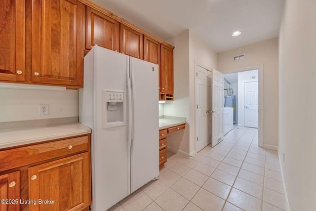 404 McKirkland Pl, Louisville, KY 40245