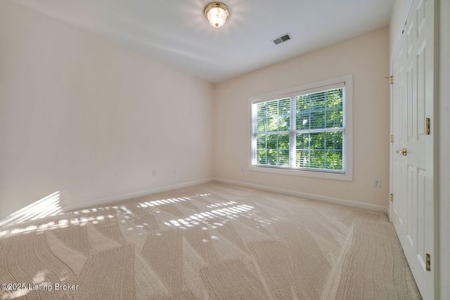 404 McKirkland Pl, Louisville, KY 40245