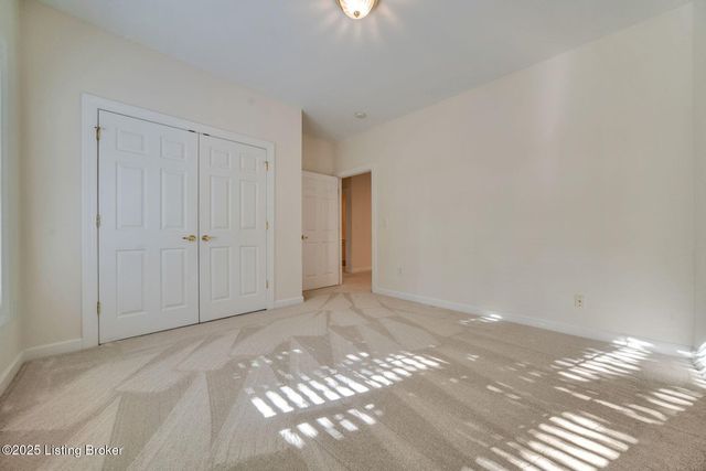 404 McKirkland Pl, Louisville, KY 40245