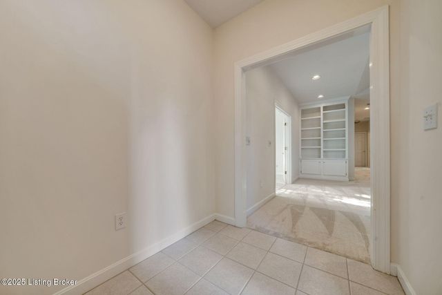 404 McKirkland Pl, Louisville, KY 40245