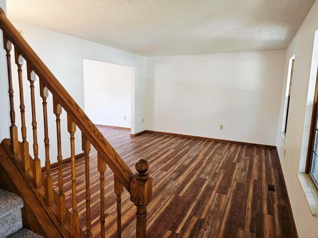 5560 Forest Glen Drive, Grove City, OH 43123