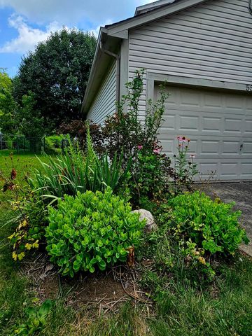 5560 Forest Glen Drive, Grove City, OH 43123