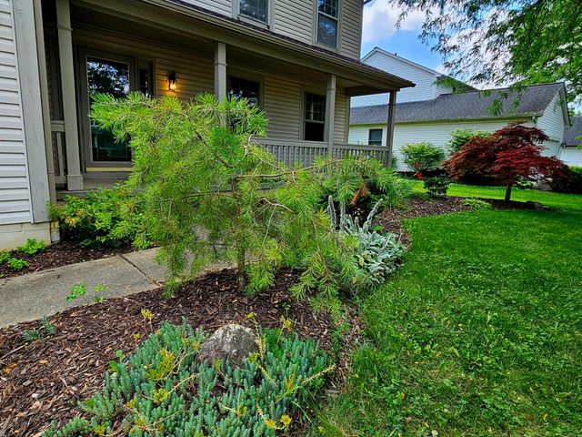 5560 Forest Glen Drive, Grove City, OH 43123