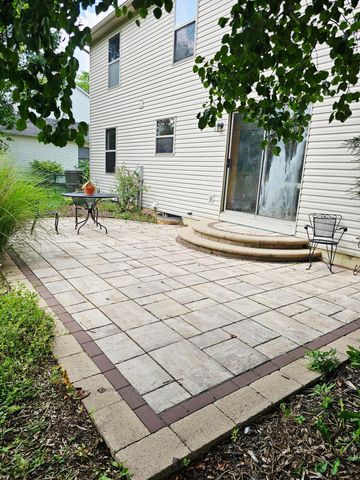 5560 Forest Glen Drive, Grove City, OH 43123
