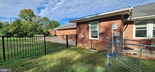 8 FAIRFAX CIR, Fredericksburg, VA 22405