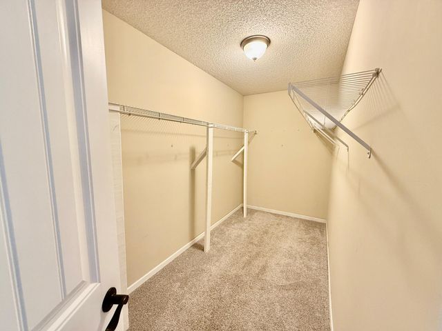 194 Shetland Lane, Lino Lakes, MN 55014