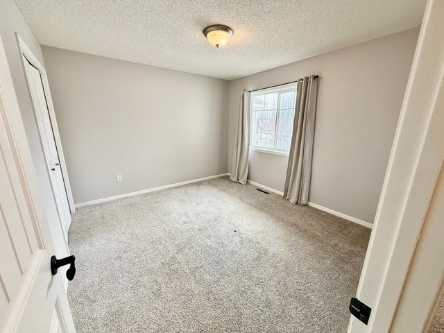 194 Shetland Lane, Lino Lakes, MN 55014