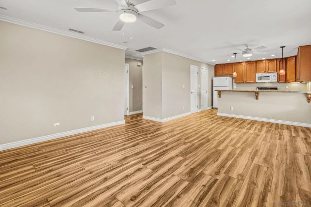 10401 Caminito Rimini, San Diego, CA 92129