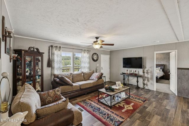 437 Happy Hollow Rd, Madisonville, TN 37354