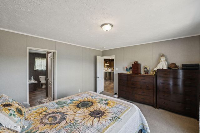 437 Happy Hollow Rd, Madisonville, TN 37354