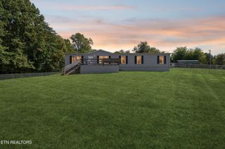 437 Happy Hollow Rd, Madisonville, TN 37354