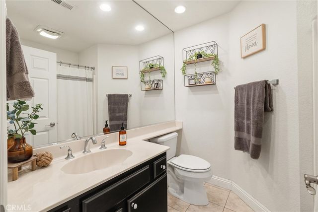 3525 W Greentree Circle G, Anaheim, CA 92804