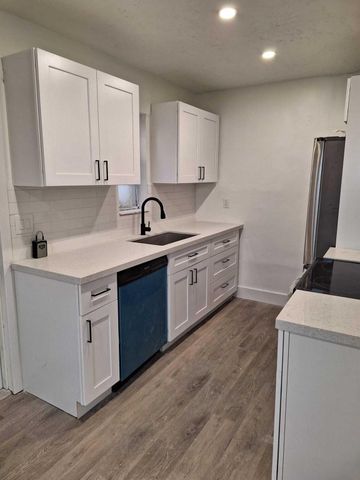 1000 W 1st Street, Riviera Beach, FL 33404