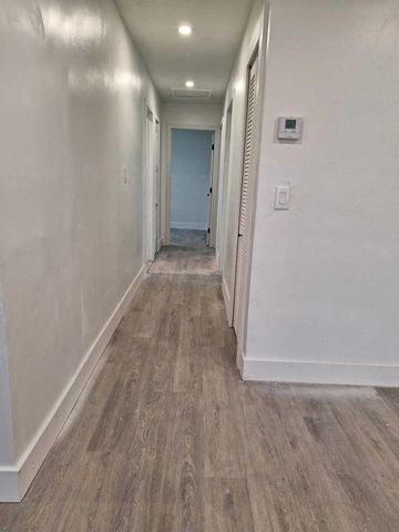 1000 W 1st Street, Riviera Beach, FL 33404