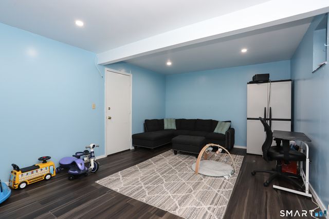 95 Park Avenue 20, Danbury, CT 06810