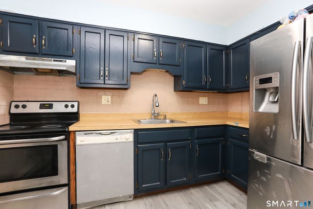 95 Park Avenue 20, Danbury, CT 06810