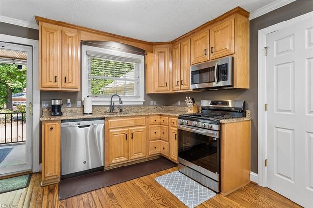 327 Deep Creek RD, Newport News, VA 23606