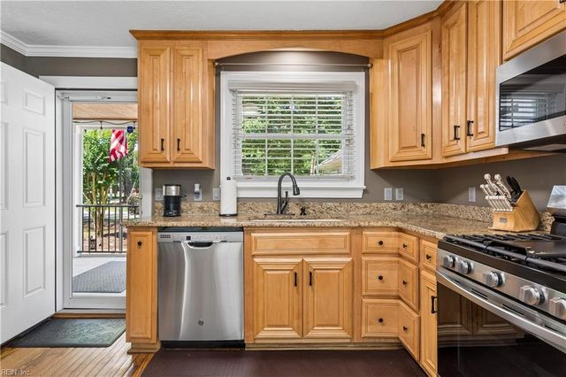 327 Deep Creek RD, Newport News, VA 23606