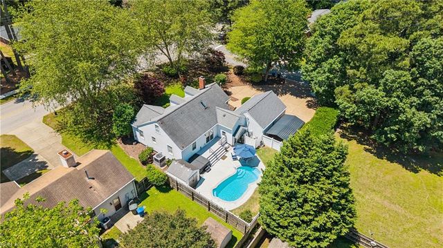 327 Deep Creek RD, Newport News, VA 23606