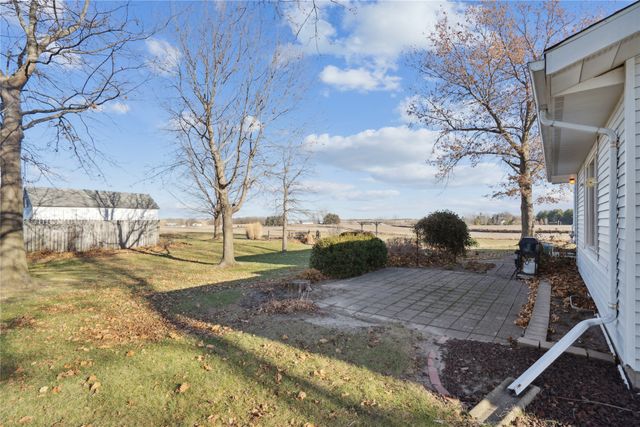 1925 Highway 163 Highway, Pella, IA 50219