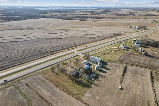 1925 Highway 163 Highway, Pella, IA 50219