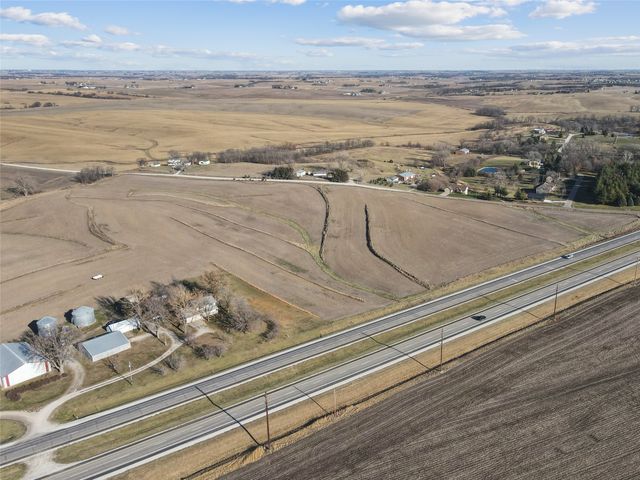1925 Highway 163 Highway, Pella, IA 50219