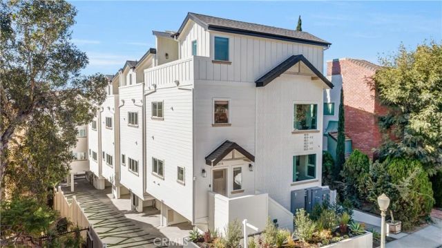 1821 Westholme, Los Angeles, CA 90025