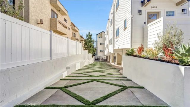 1821 Westholme, Los Angeles, CA 90025