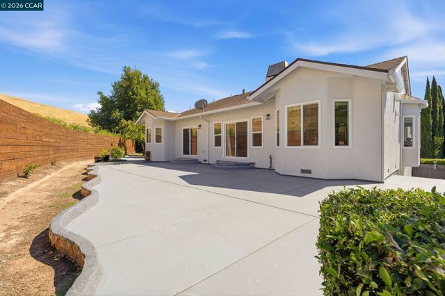419 Highland Ct, Concord, CA 94520