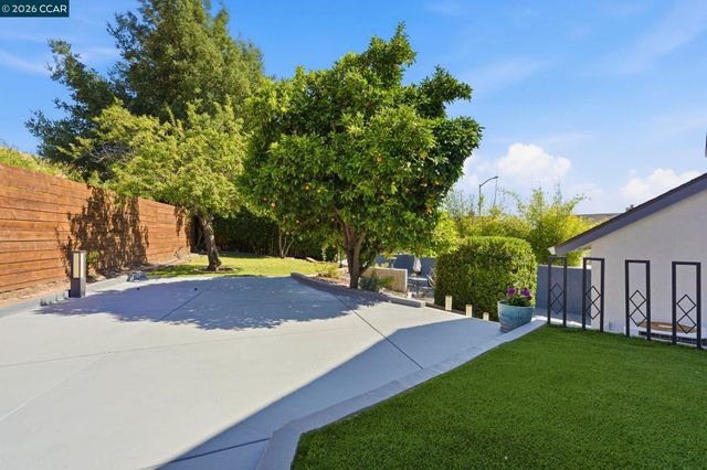 419 Highland Ct, Concord, CA 94520