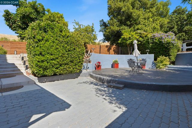 419 Highland Ct, Concord, CA 94520