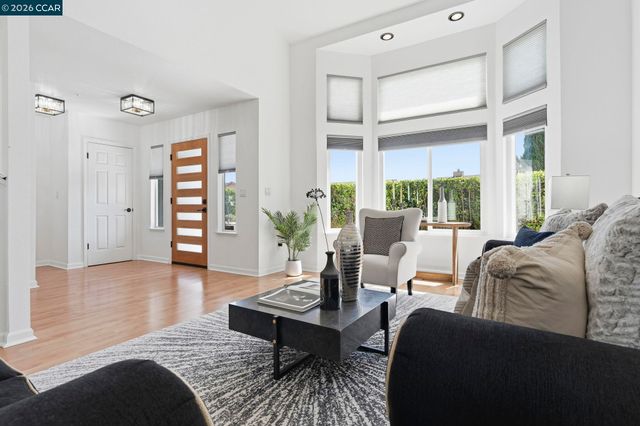 419 Highland Ct, Concord, CA 94520