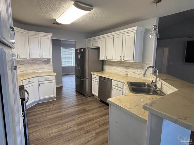 5955 Ashton Woods Cir, Milton, FL 32570