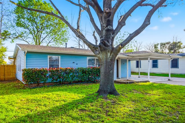 8328 Campanella Drive, Dallas, TX 75243