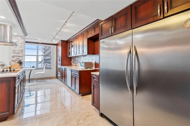 4280 Galt Ocean Drive 4F, Fort Lauderdale, FL 33308