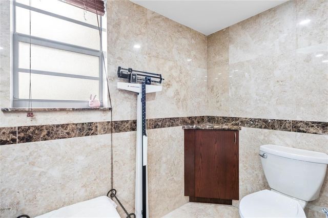 4280 Galt Ocean Drive 4F, Fort Lauderdale, FL 33308