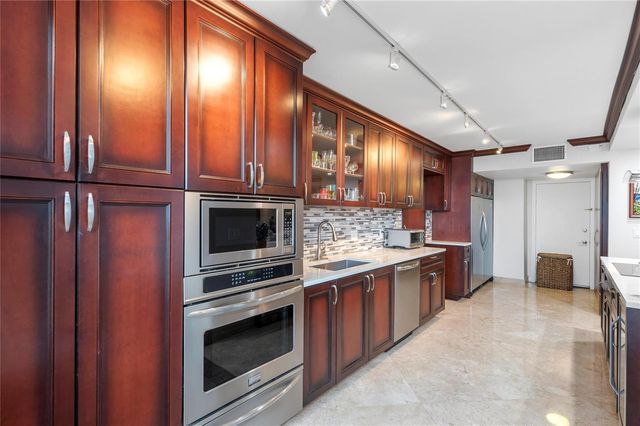 4280 Galt Ocean Drive 4F, Fort Lauderdale, FL 33308