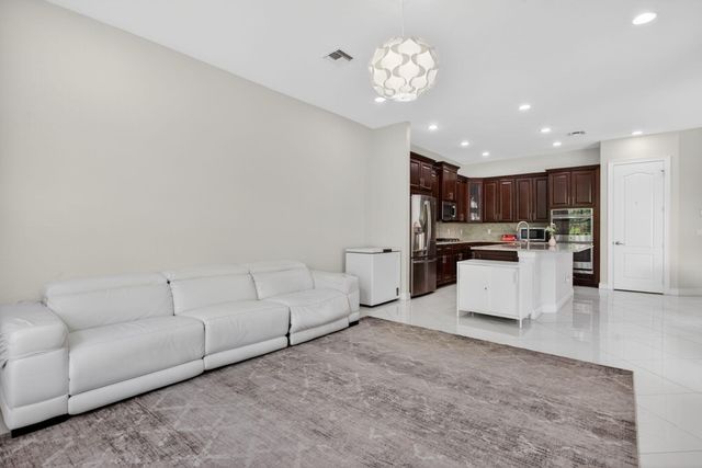 8850 Miralago Way, Parkland, FL 33076