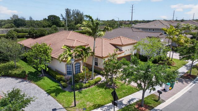 8850 Miralago Way, Parkland, FL 33076