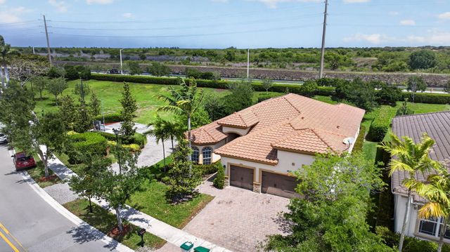 8850 Miralago Way, Parkland, FL 33076