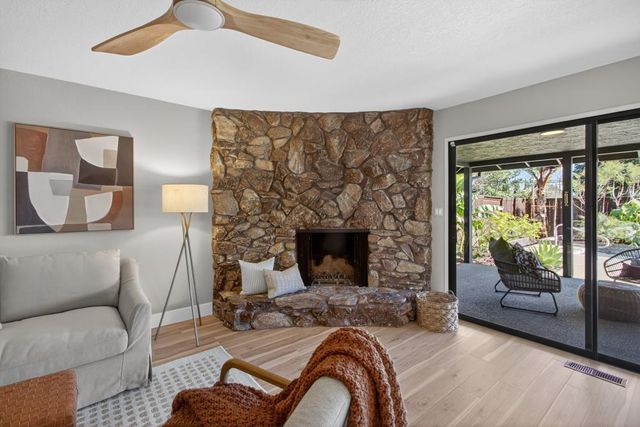 1212 Genesee Ct, Carmichael, CA 95608