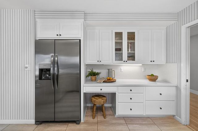 1212 Genesee Ct, Carmichael, CA 95608