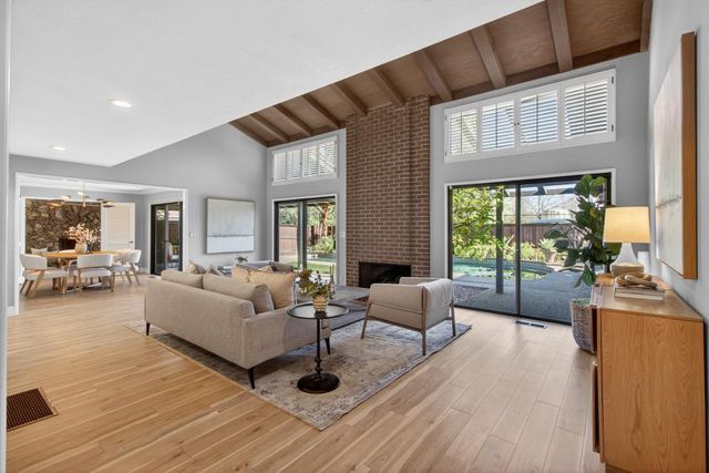 1212 Genesee Ct, Carmichael, CA 95608