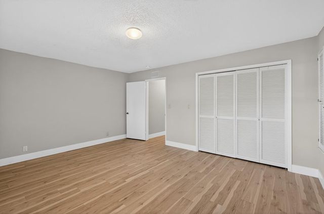 1212 Genesee Ct, Carmichael, CA 95608